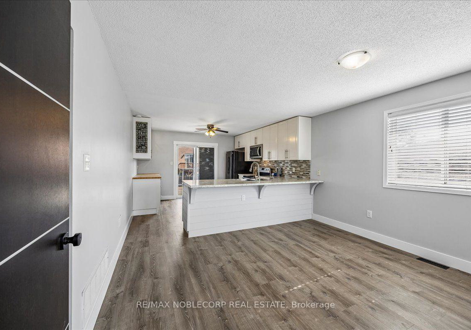 210-dunsmore-lane-barrie-ontario-s13561962