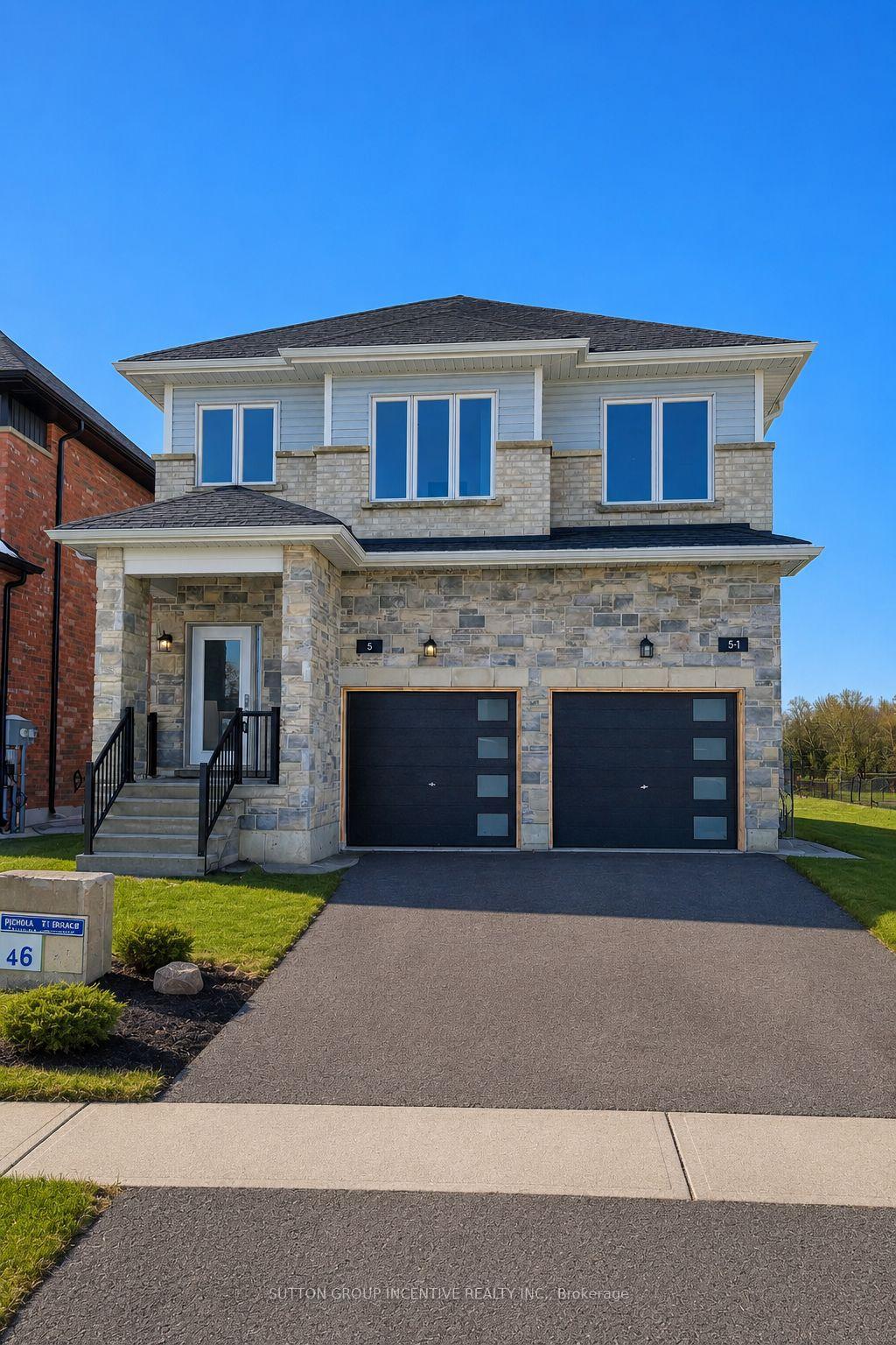 5-ranch-terrace-barrie-ontario-s13562376
