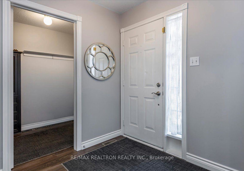 34-oshaughnessy-crescent-barrie-ontario-s13562598