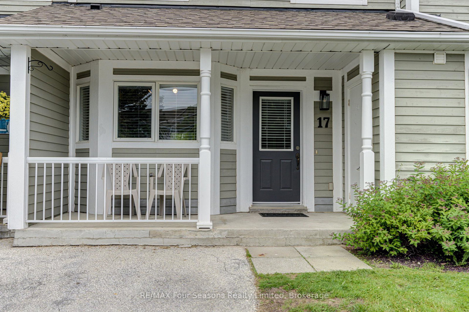 cranberry-quay-collingwood-ontario-s13562706
