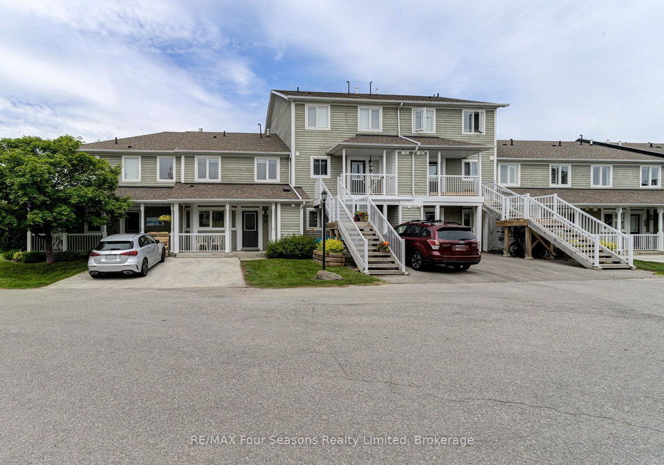 cranberry-quay-collingwood-ontario-s13562706