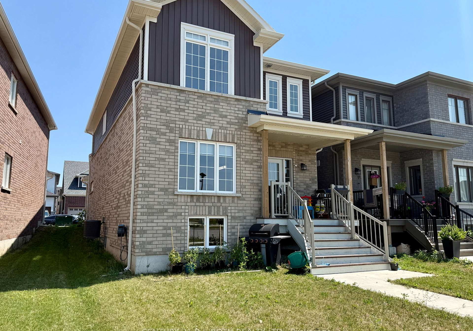 13-harvest-crescent-barrie-ontario-s13563216