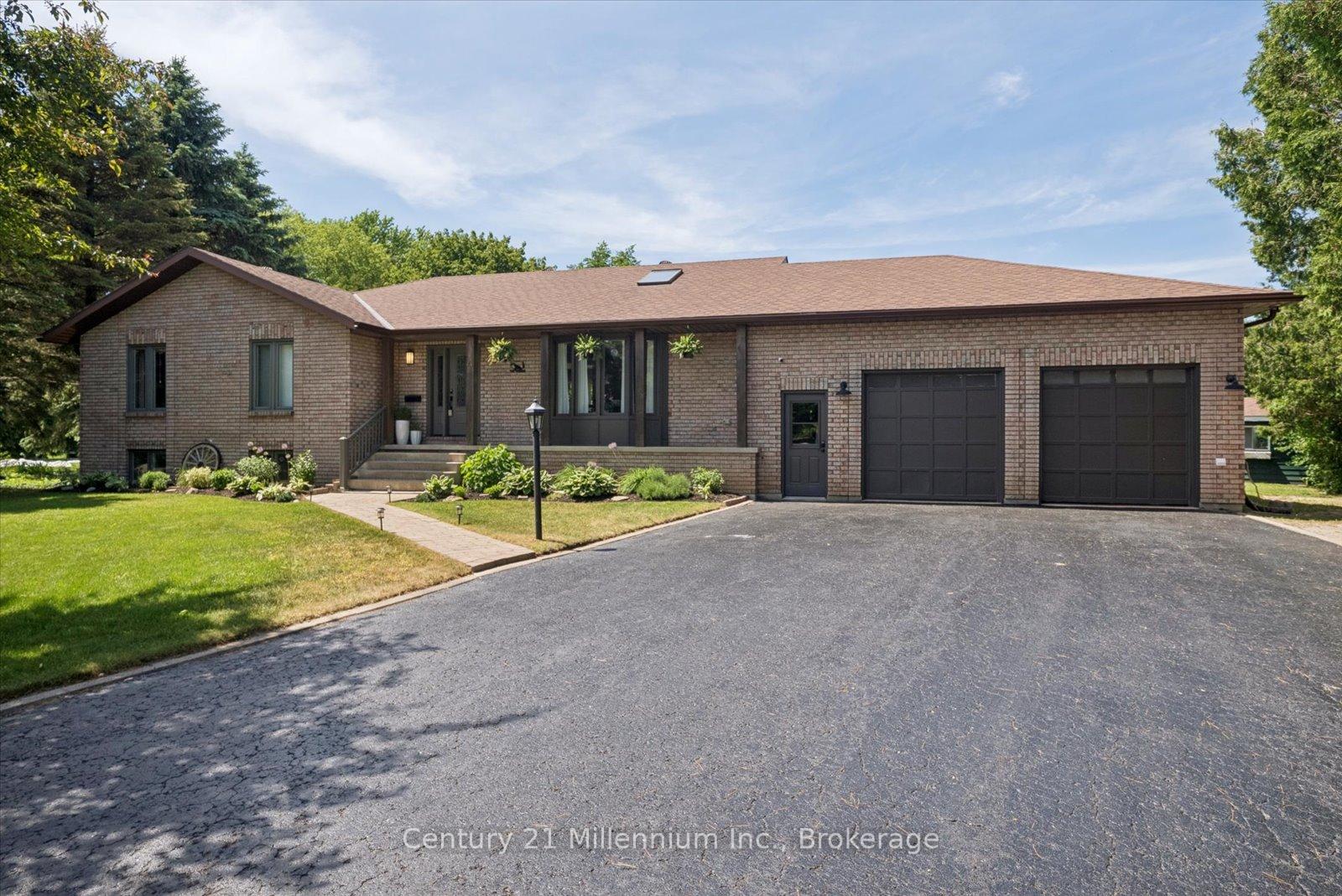 4-blackburn-avenue-clearview-ontario-s13563600