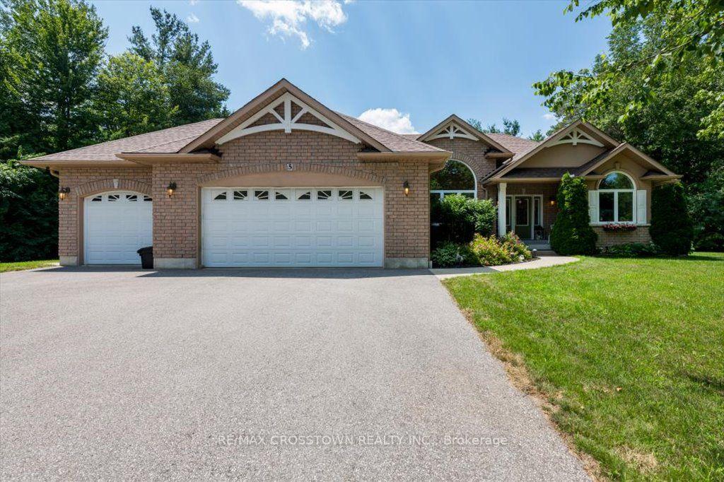 5-pine-hill-drive-springwater-ontario-s13564566