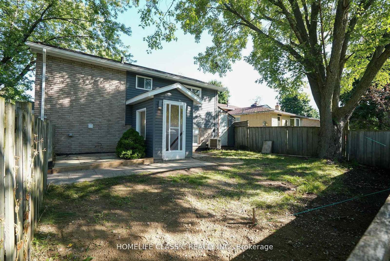 100-chaucer-crescent-barrie-ontario-s13566392