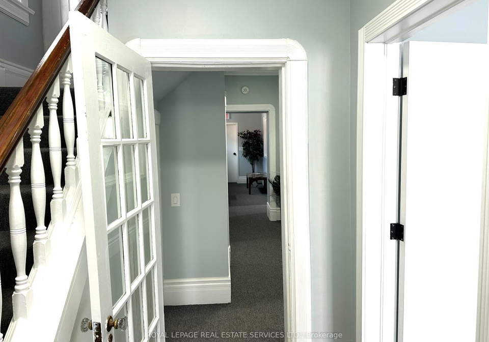 100-essa-road-barrie-ontario-s13566566