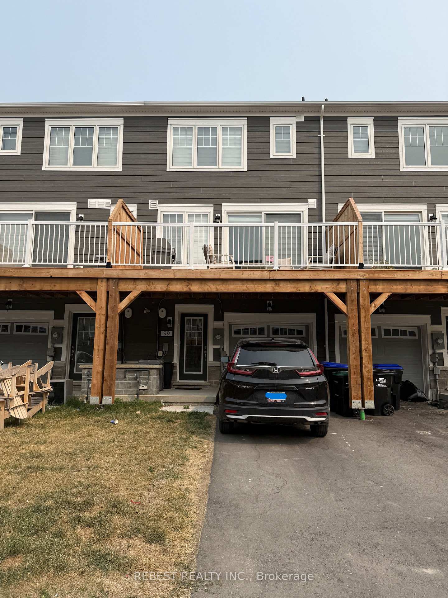 99-surf-drive-wasaga-beach-ontario-s13566986