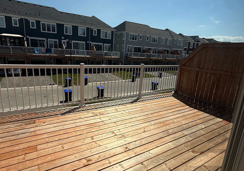 99-surf-drive-wasaga-beach-ontario-s13566986