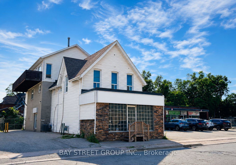 66-maple-avenue-w-barrie-ontario-s13570046