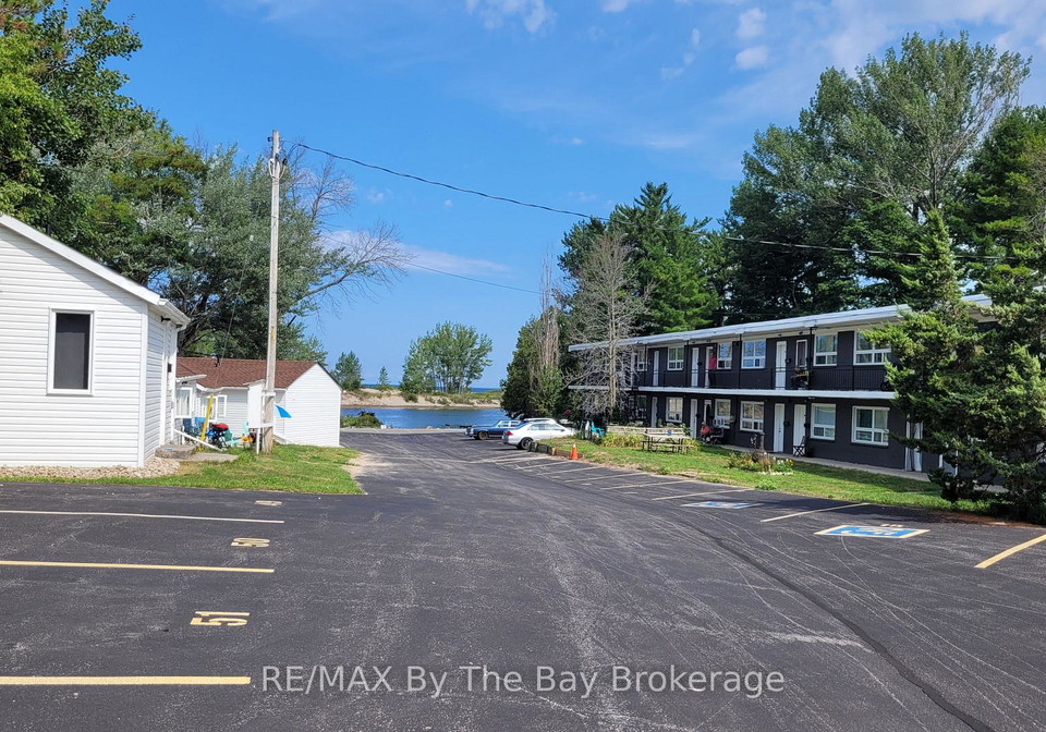 280-river-road-e-wasaga-beach-ontario-s13570468