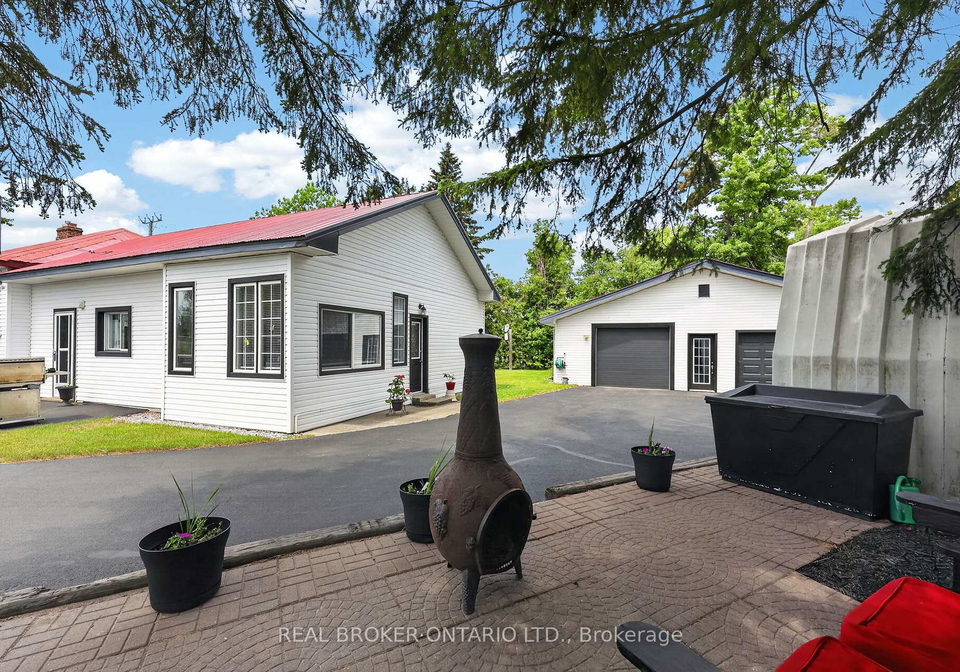 4675-uhthoff-line-orillia-ontario-s13573530