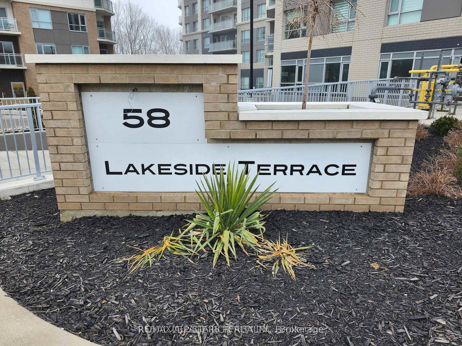 58-lakeside-terrace-barrie-ontario-s13573540
