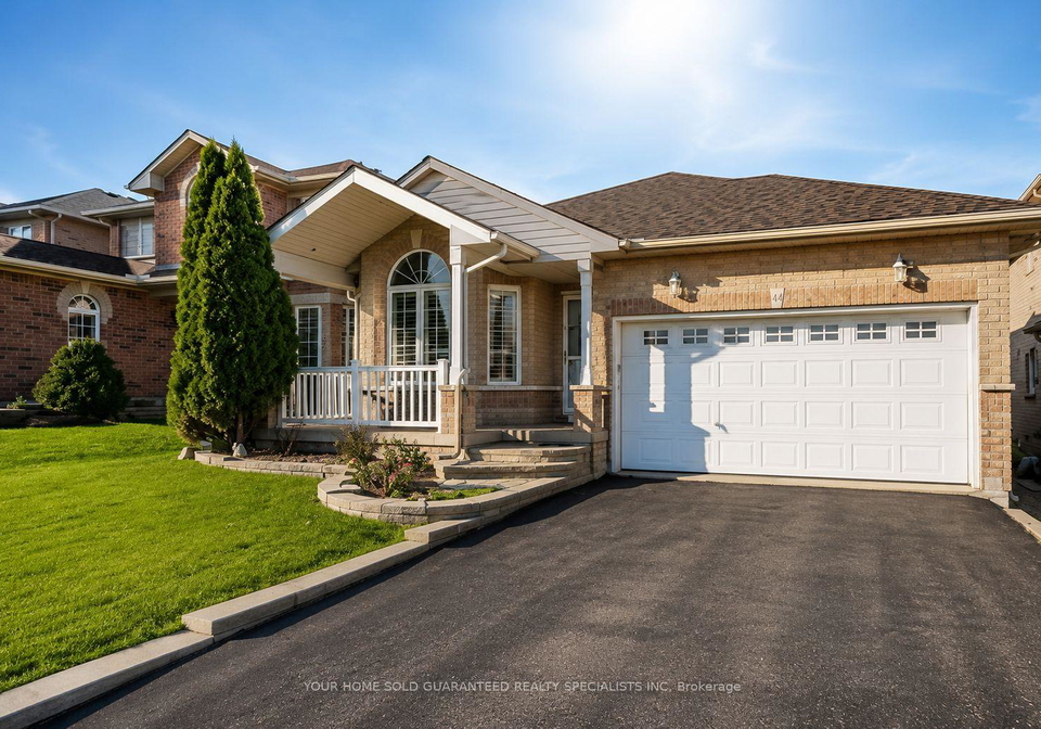 18-couples-court-barrie-ontario-s13575628