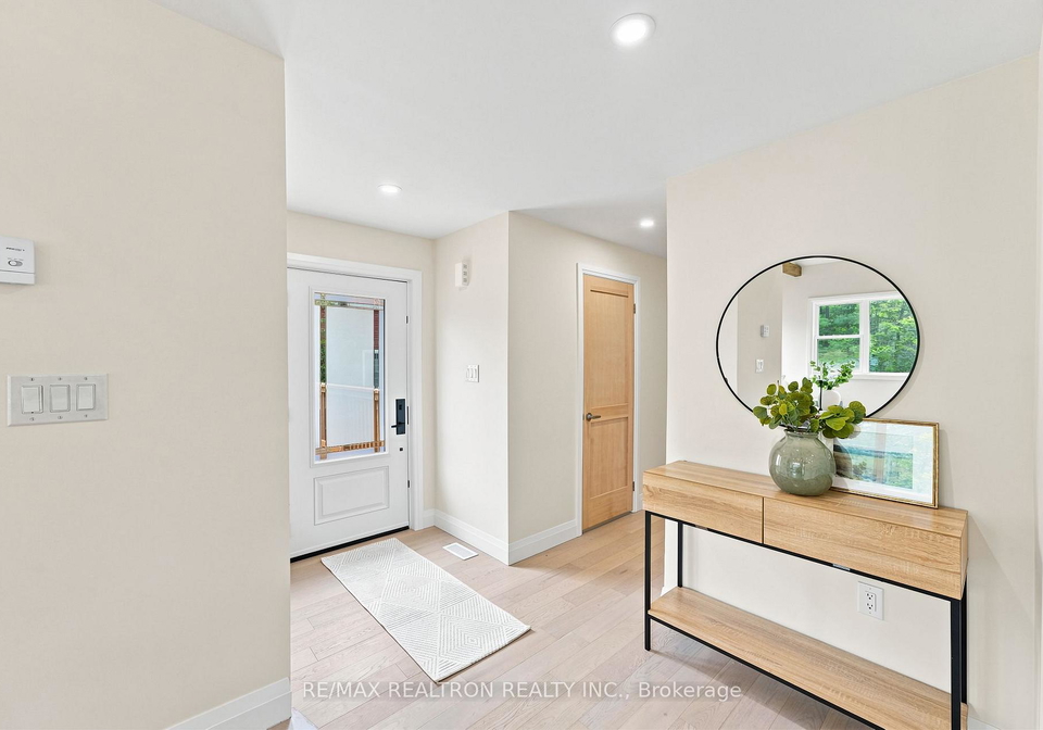 4363-hepinstall-landing-severn-ontario-s13576186