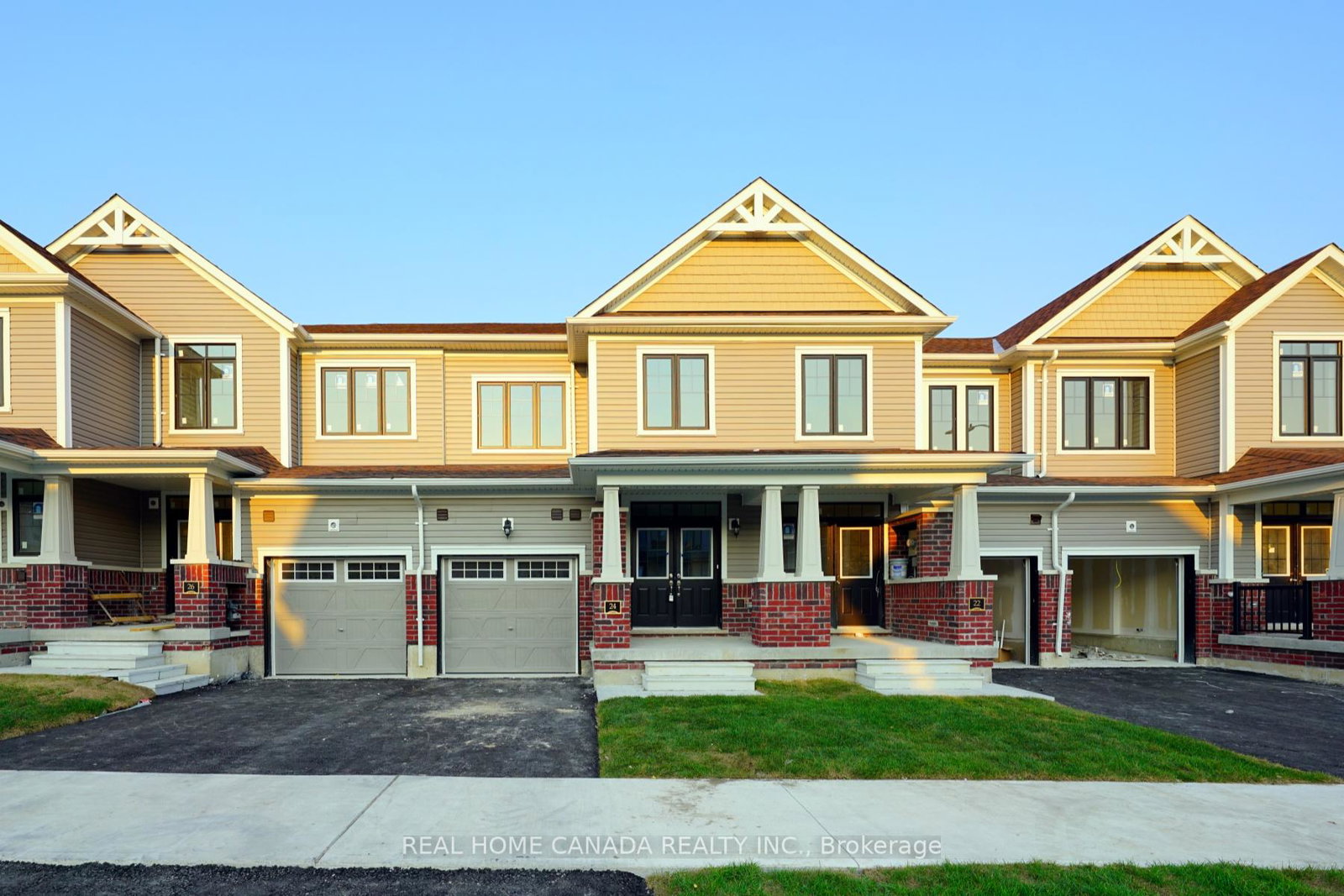 24-durham-avenue-barrie-ontario-s13578528