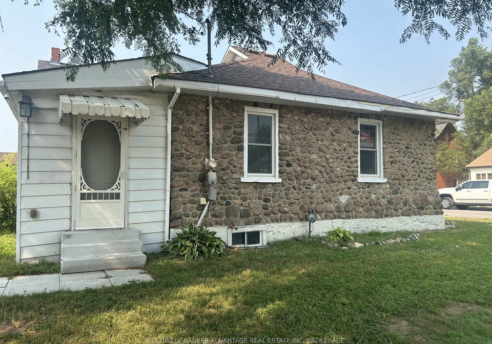 36-sanford-street-barrie-ontario-s13579022