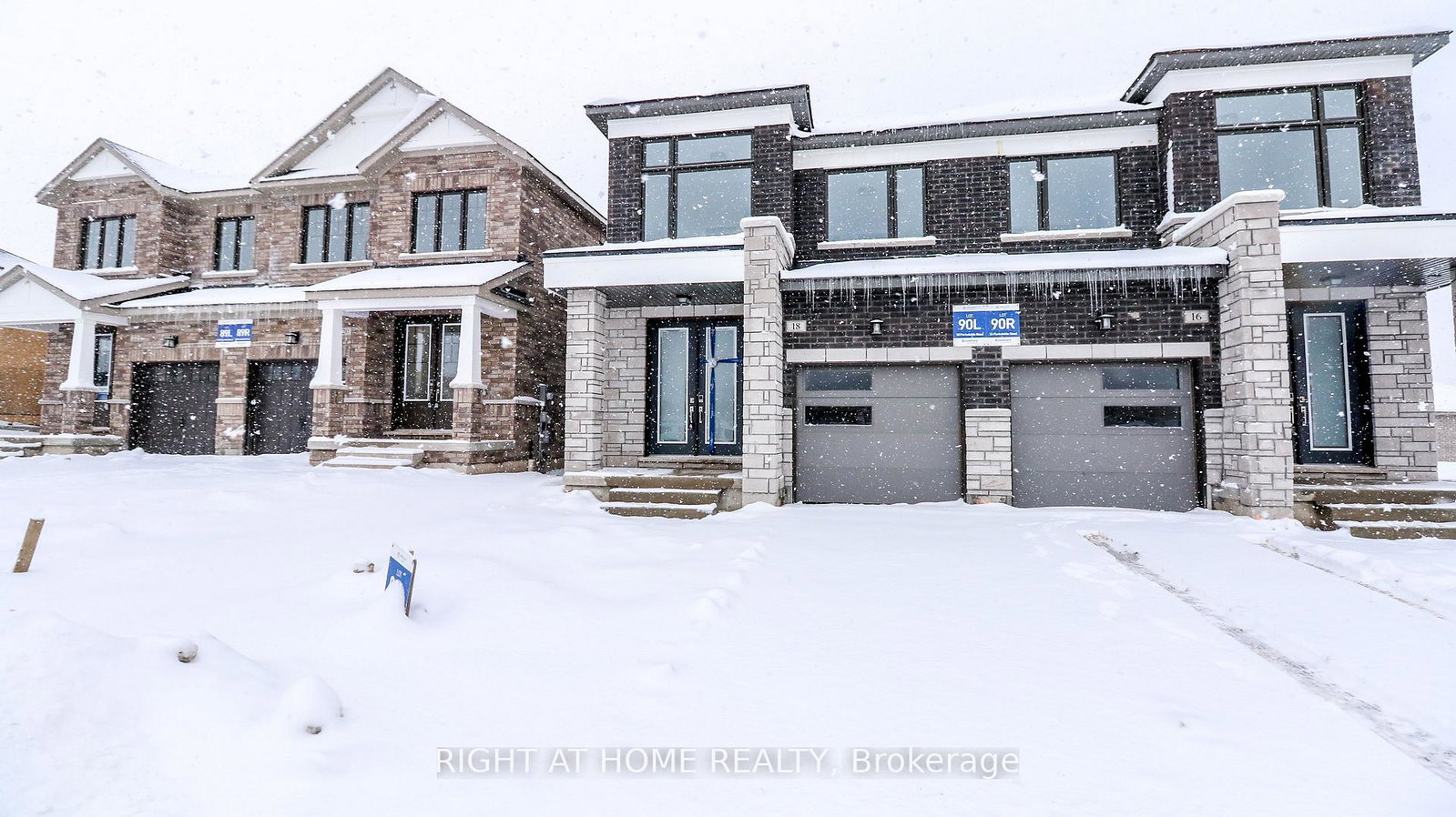 18-periwinkle-road-springwater-ontario-s13579292