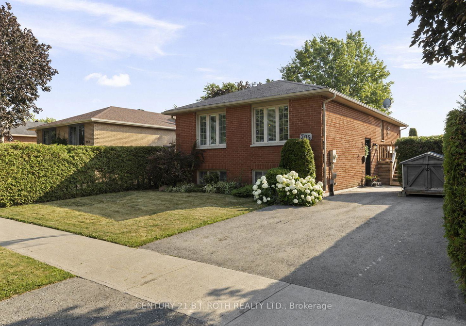 305-park-street-orillia-ontario-s13579812