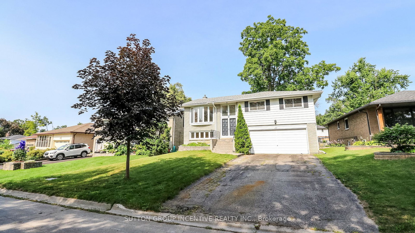 16-varden-crescent-barrie-ontario-s13581104
