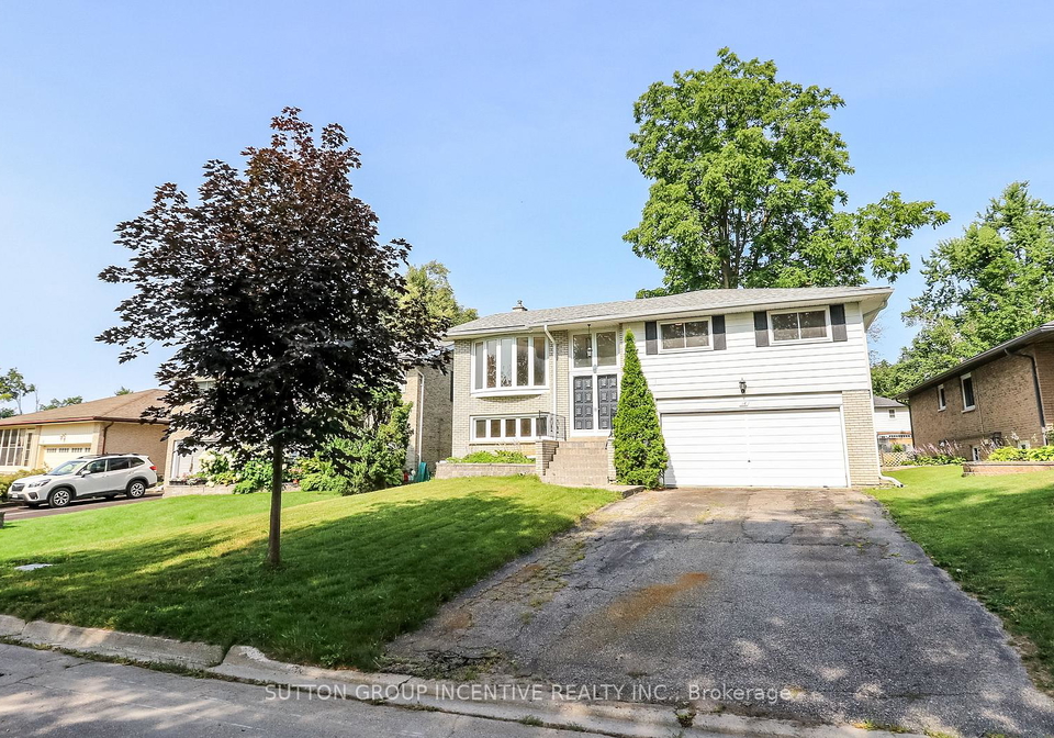 16-varden-crescent-barrie-ontario-s13581104