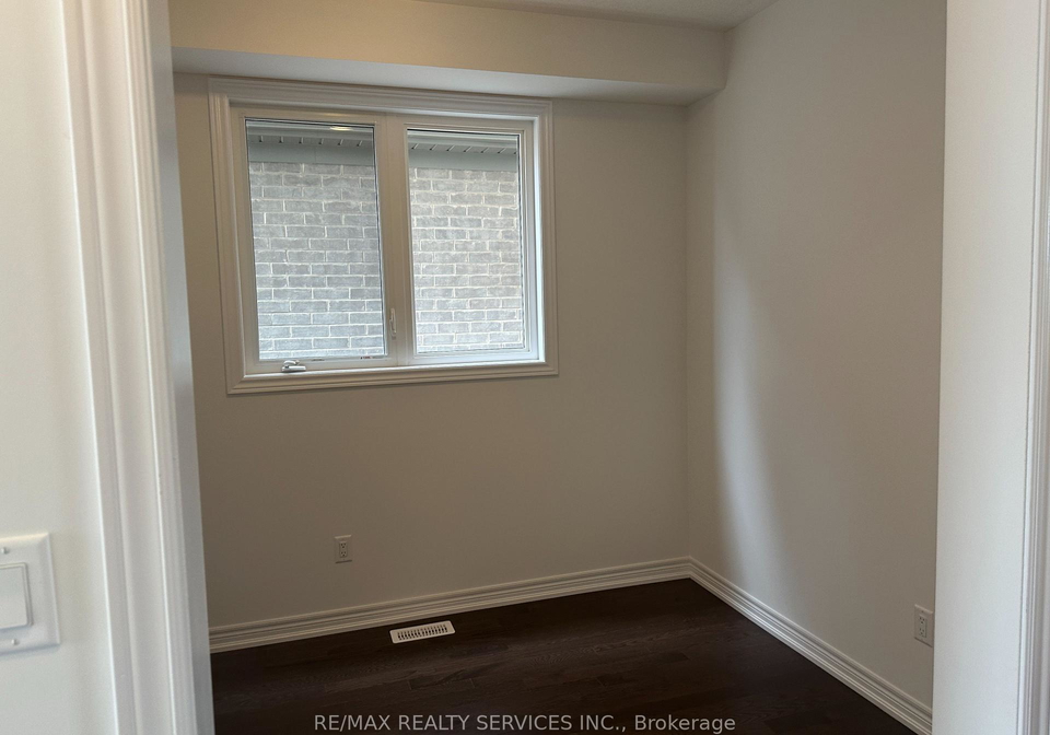 136-thicketwood-avenue-barrie-ontario-s13581132