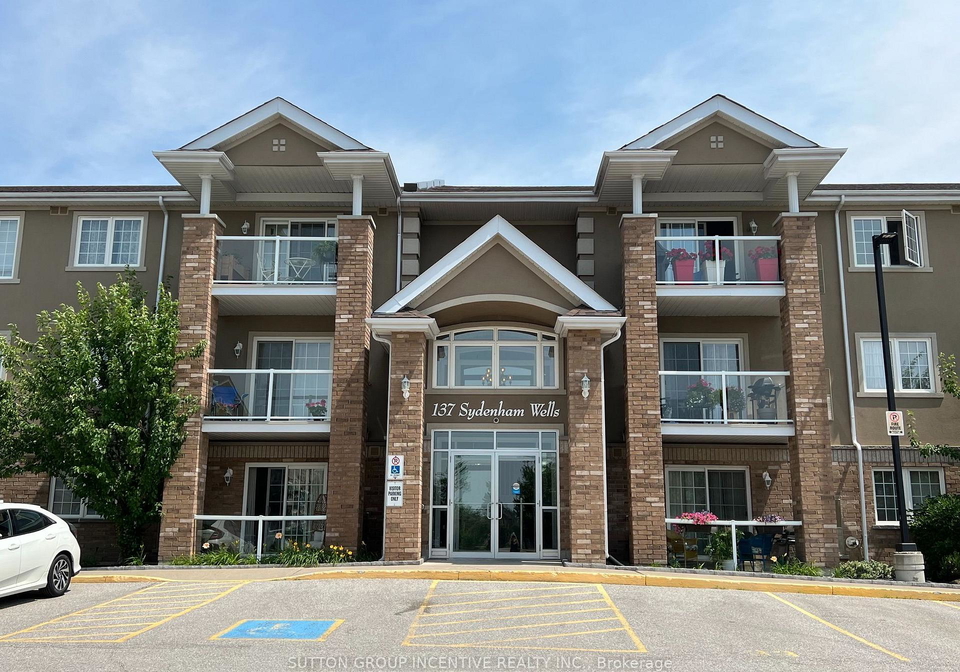 137-sydenham-wells-barrie-ontario-s13582516