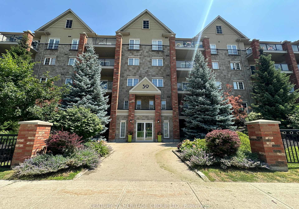 39-ferndale-drive-s-barrie-ontario-s13583078