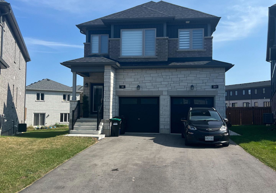30-barnyard-trail-barrie-ontario-s13583952