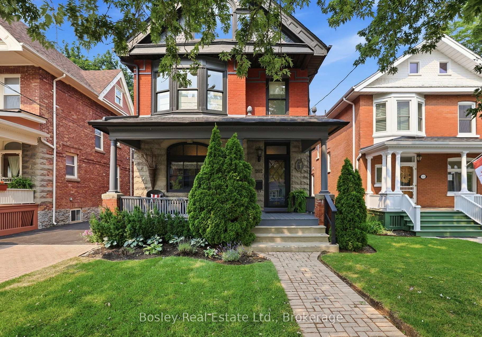 202-pine-street-collingwood-ontario-s13586210