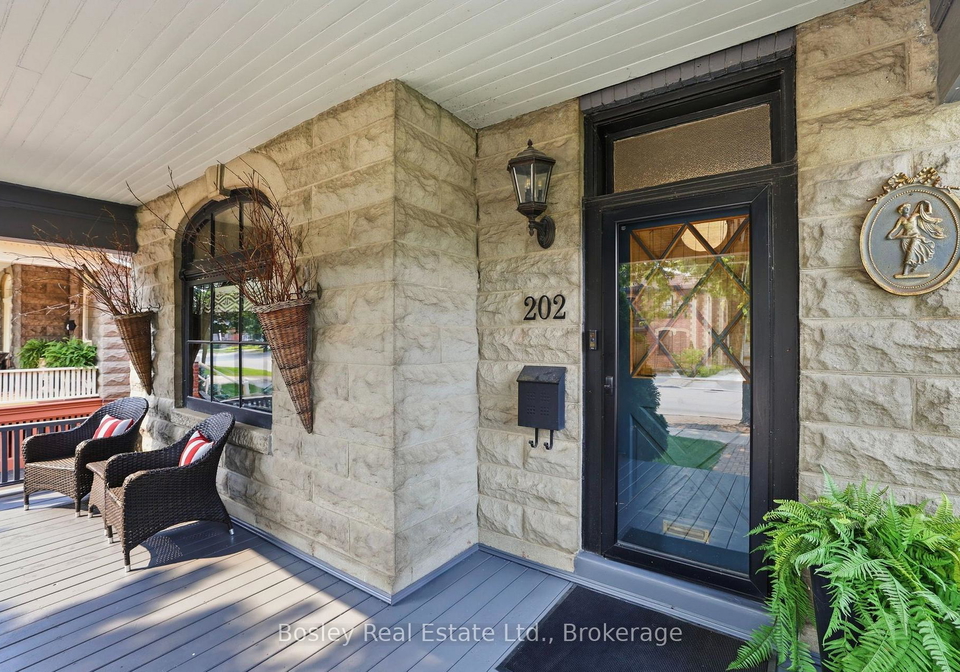 202-pine-street-collingwood-ontario-s13586210