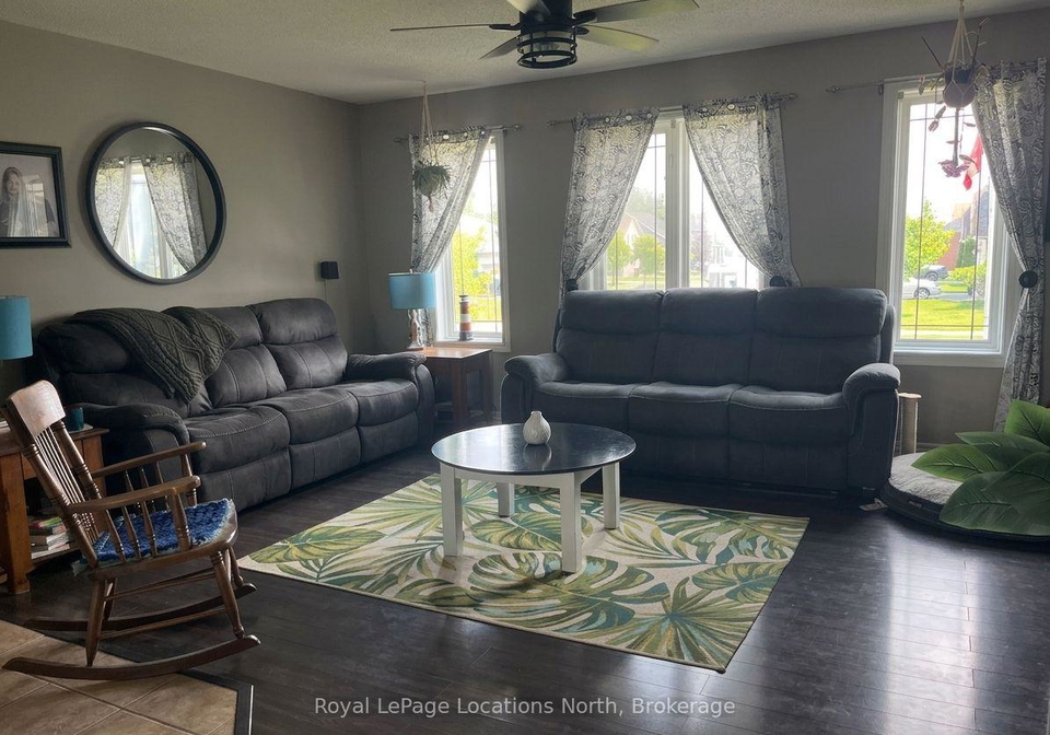 239-atkinson-street-clearview-ontario-s13586564