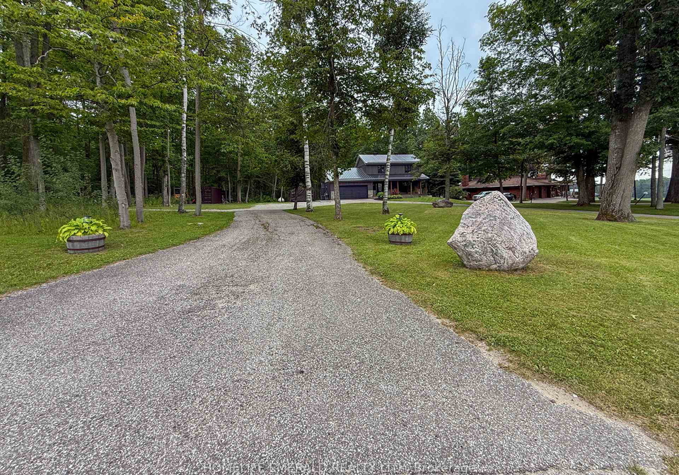 2391-seadon-road-springwater-ontario-s13587080