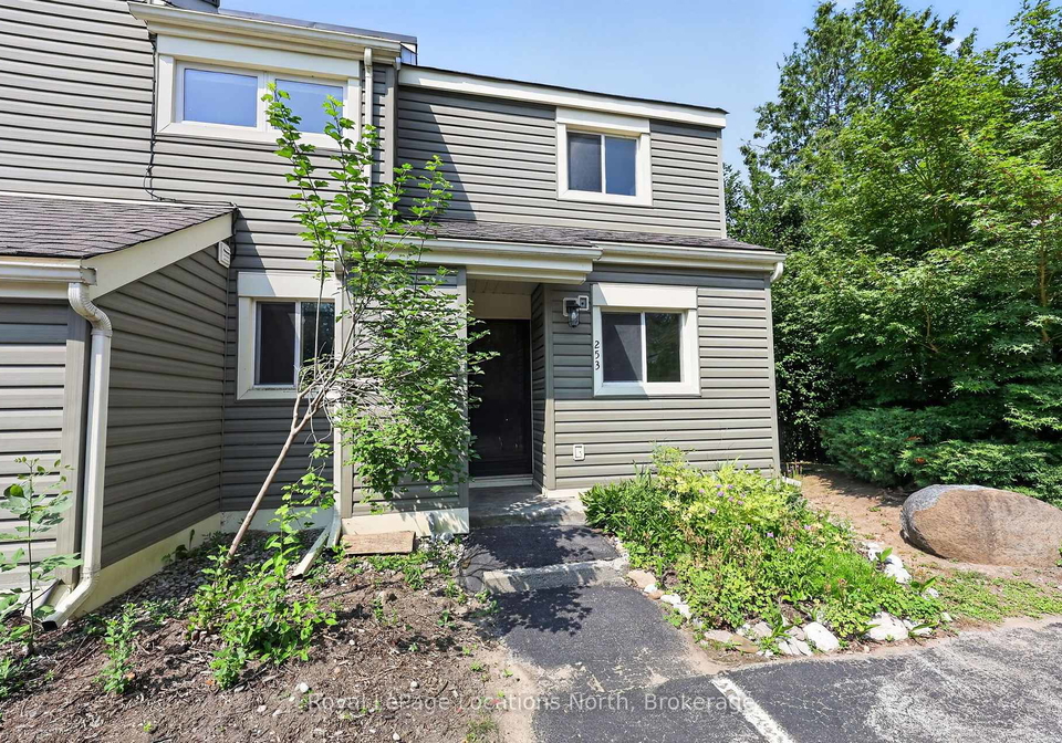 13-harbour-street-w-collingwood-ontario-s13587208