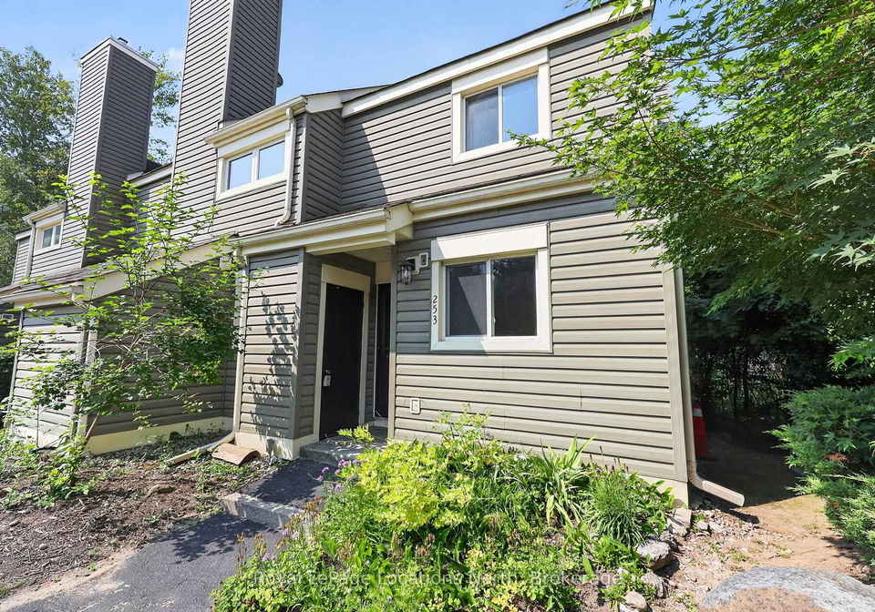13-harbour-street-w-collingwood-ontario-s13587208