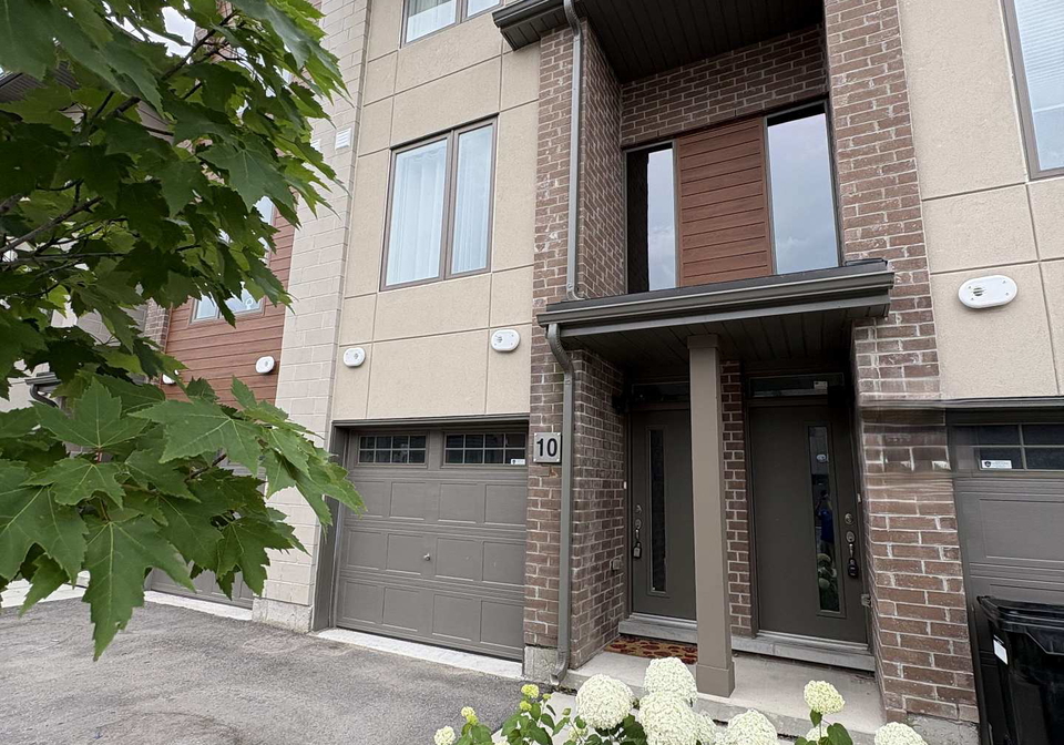 10-winters-crescent-collingwood-ontario-s13589922