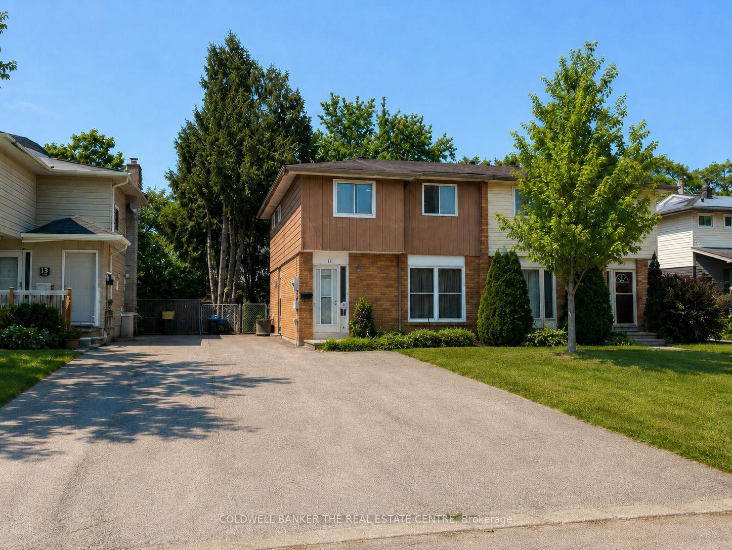 11-chaucer-crescent-barrie-ontario-s13590654
