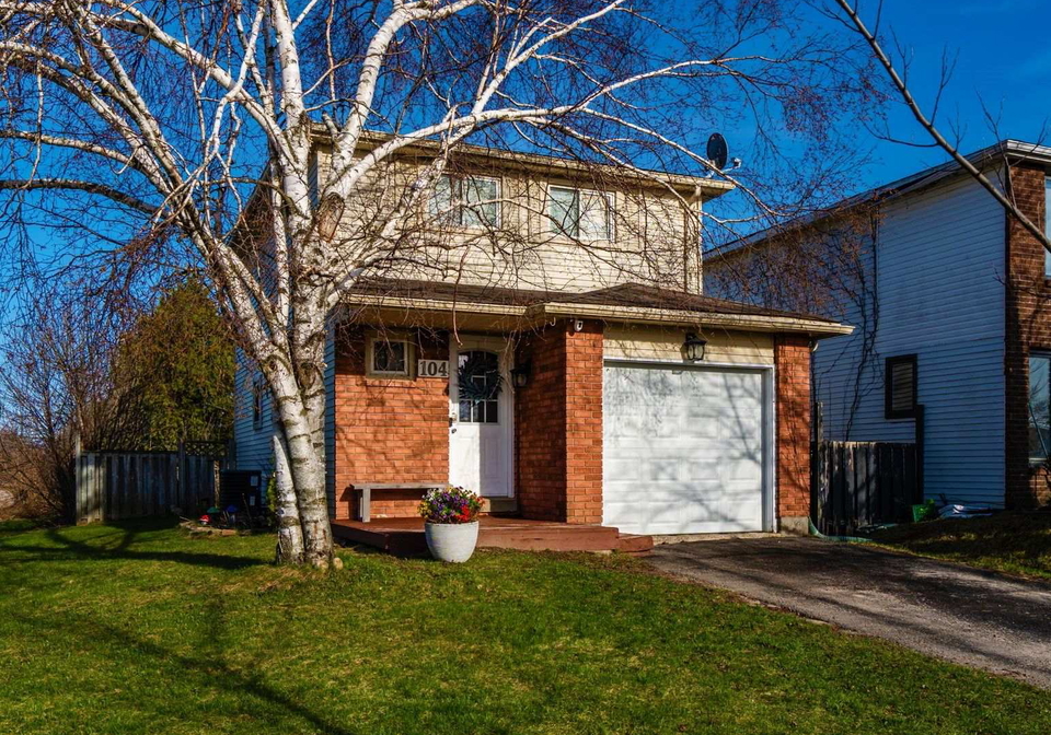 104-hickling-trail-barrie-ontario-s13591030