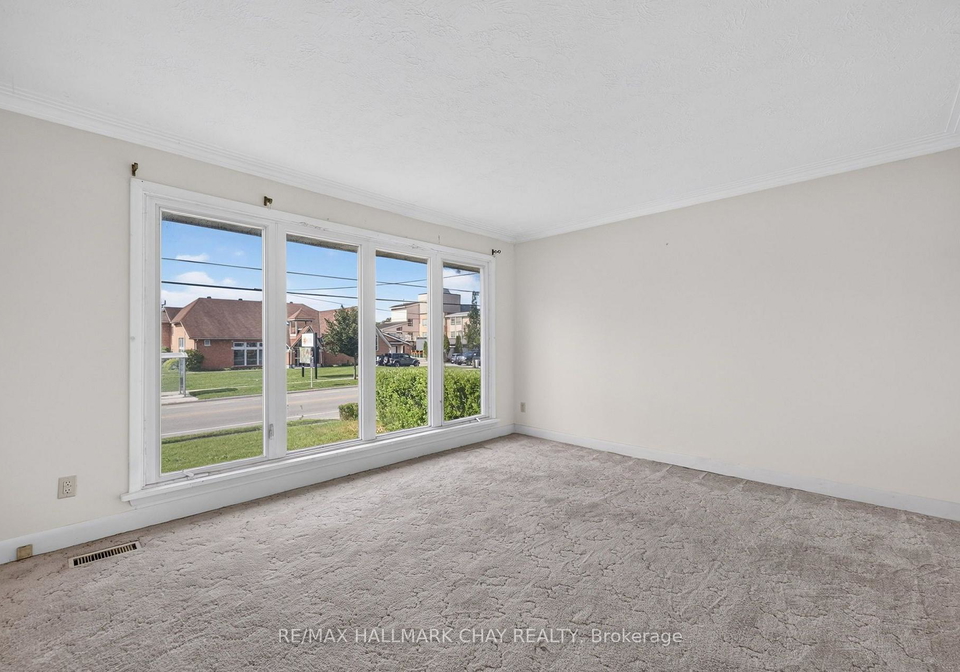 348-grove-street-e-barrie-ontario-s13592038