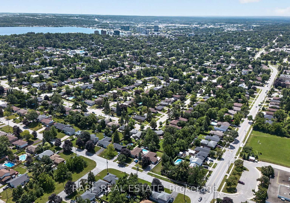 38-lay-street-barrie-ontario-s13592070
