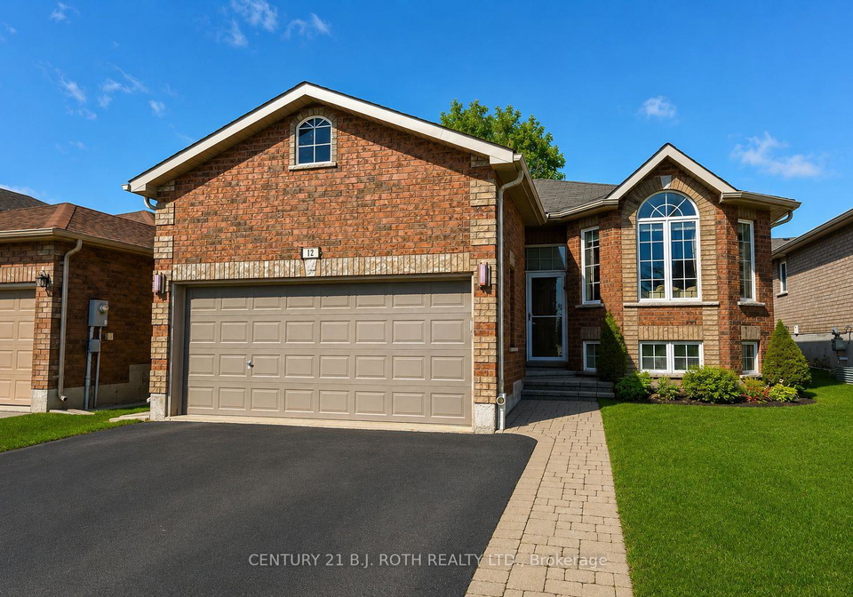 12-white-crescent-barrie-ontario-s13592250