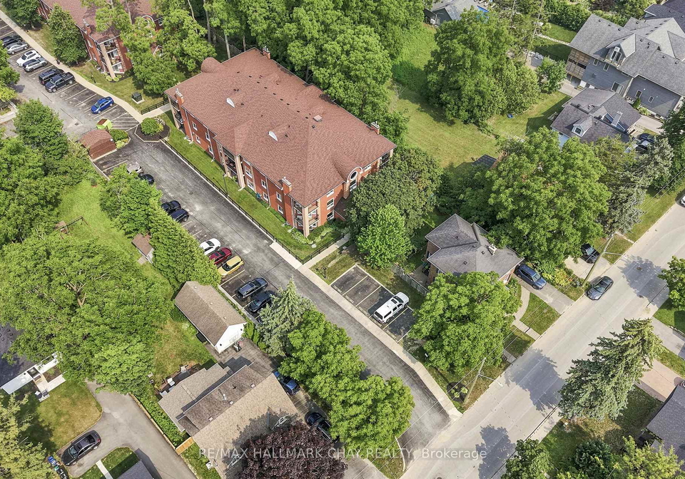 131-clapperton-street-barrie-ontario-s13592744