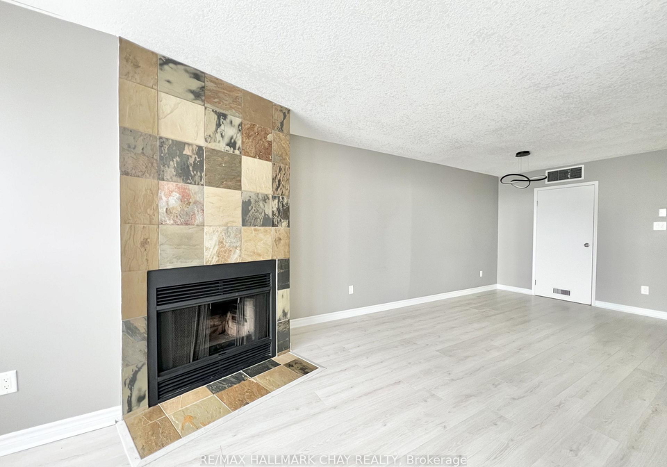 126-bell-farm-road-barrie-ontario-s13593470