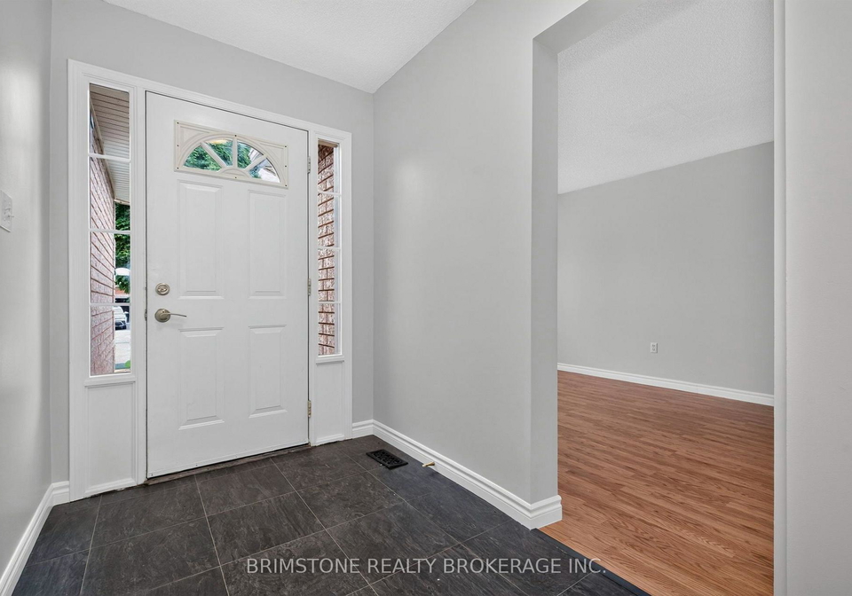 28-selkirk-crescent-barrie-ontario-s13594052