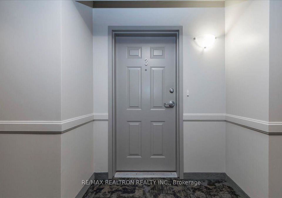 4coulter-street-barrie-ontario-s13598018
