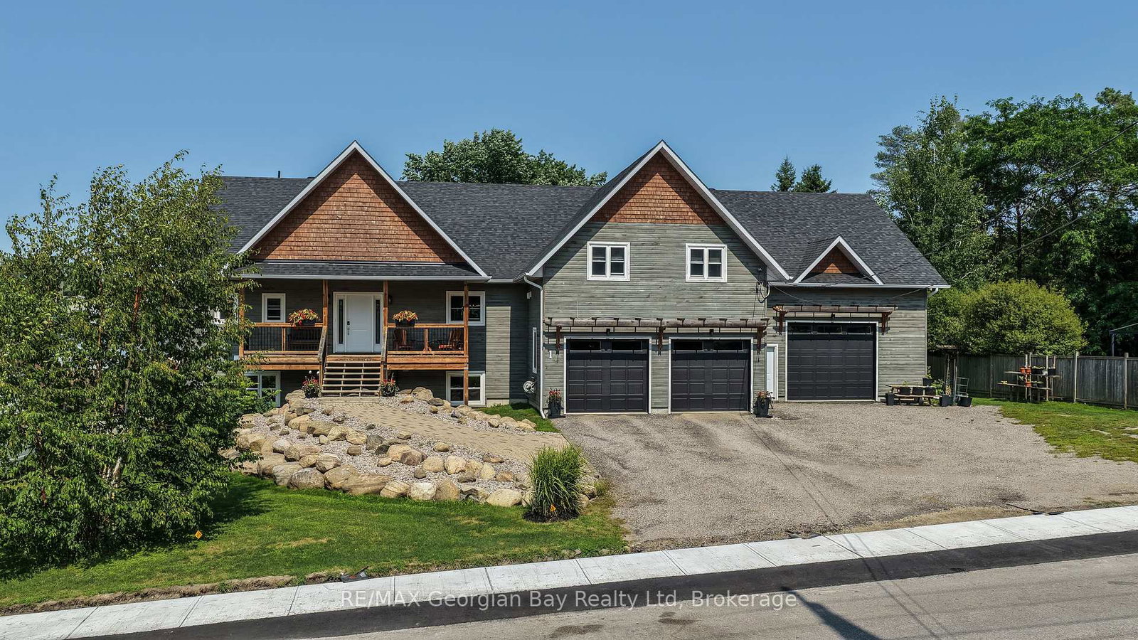 1-park-street-penetanguishene-ontario-s13599106