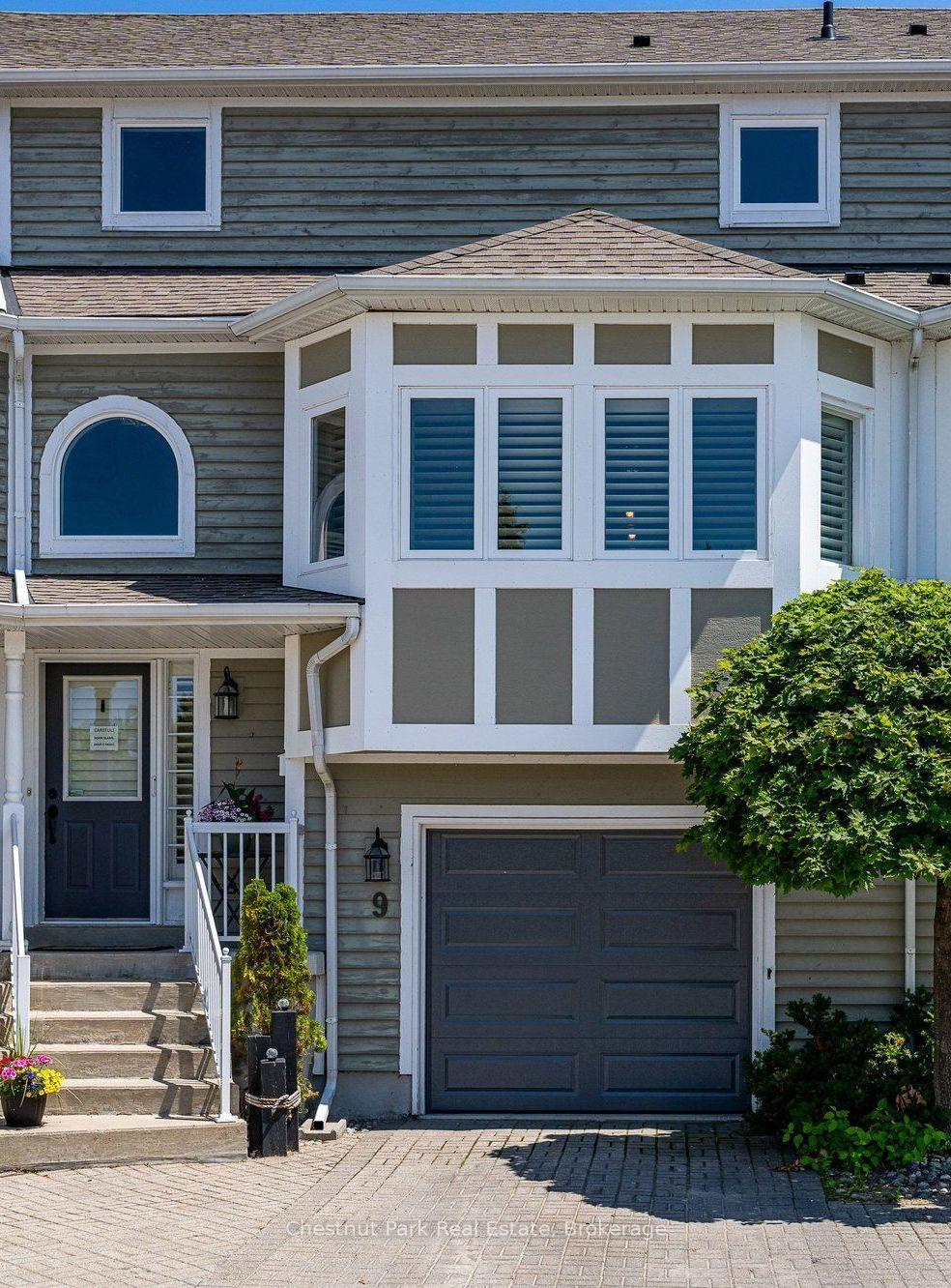 9-cranberry-surf-collingwood-ontario-s13599424