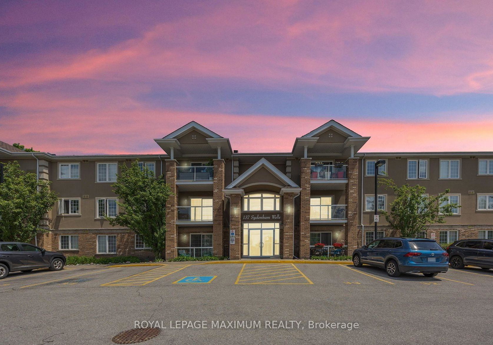 137-sydenham-wells-n-barrie-ontario-s13600262