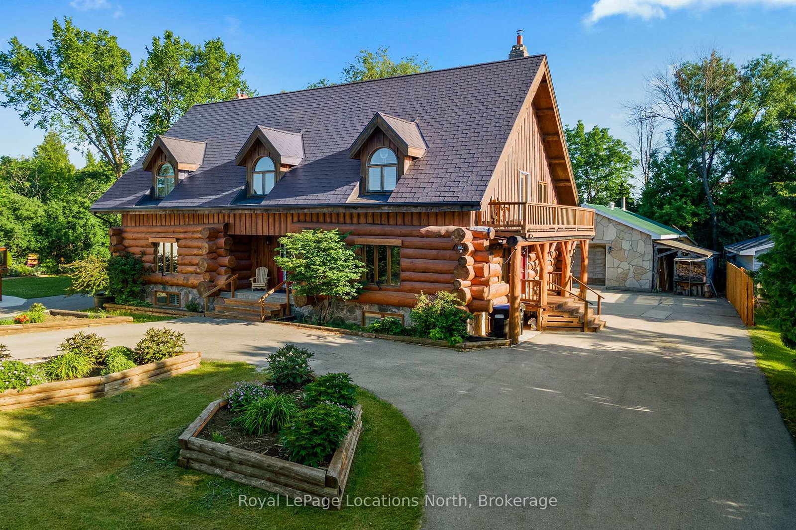 24-oliver-crescent-collingwood-ontario-s13601556