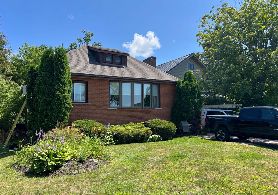 1233-15-line-n-oro-medonte-ontario-s13601738