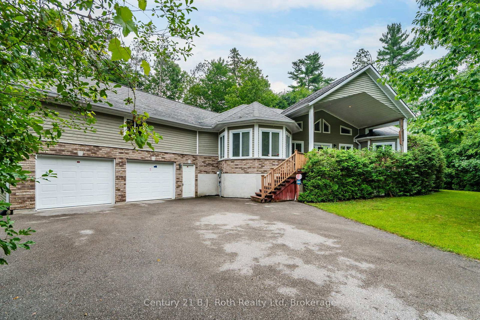 11-rue-karola-road-tiny-ontario-s13602484